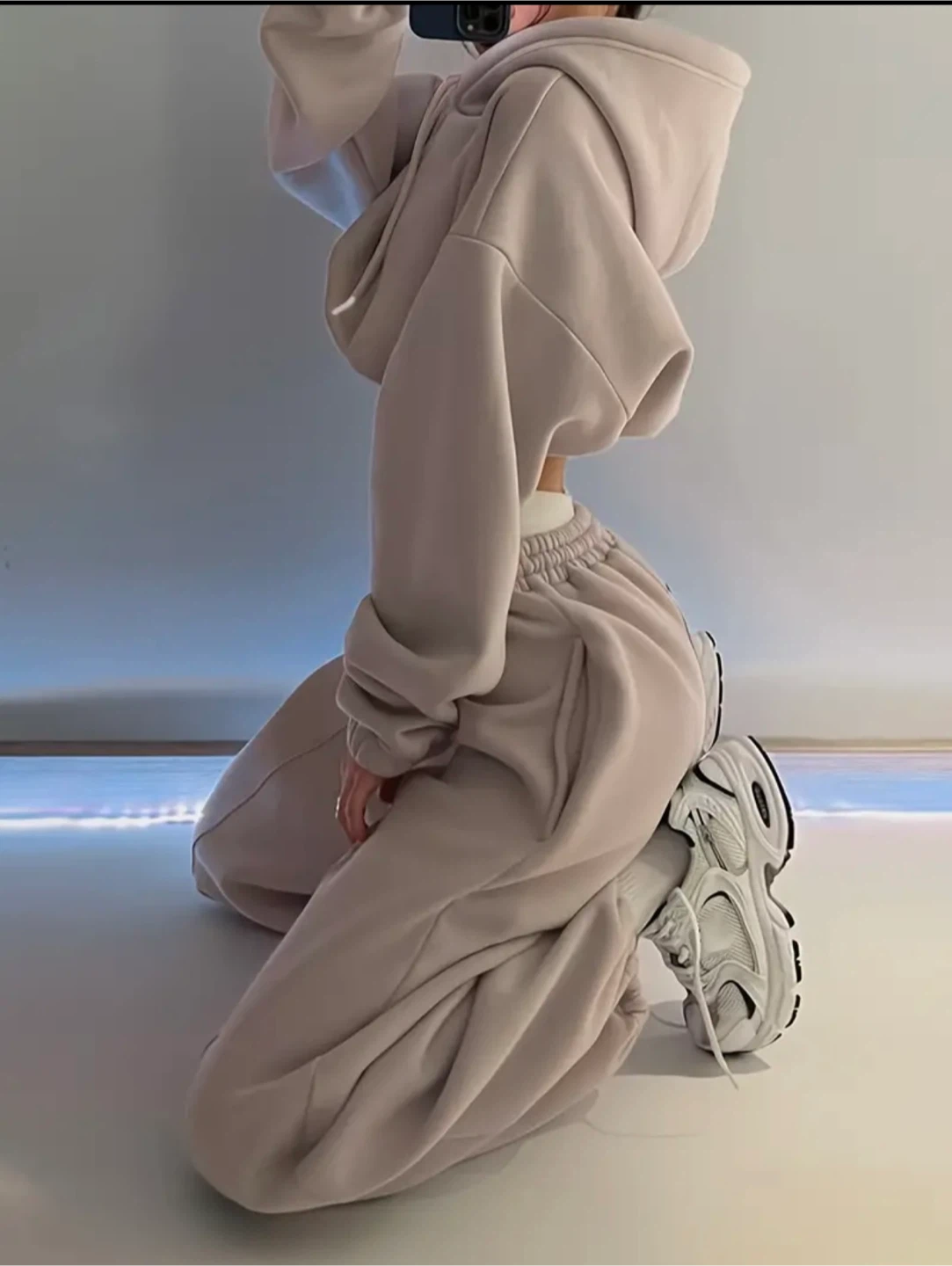Beige Crop Hoodie and Jogger Set - photo 3