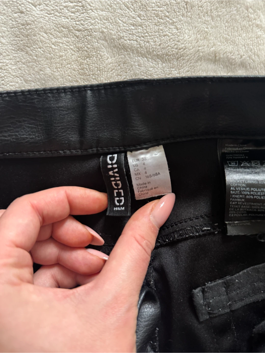 H&M DIVIDED Faux Leather Trousers - photo 3
