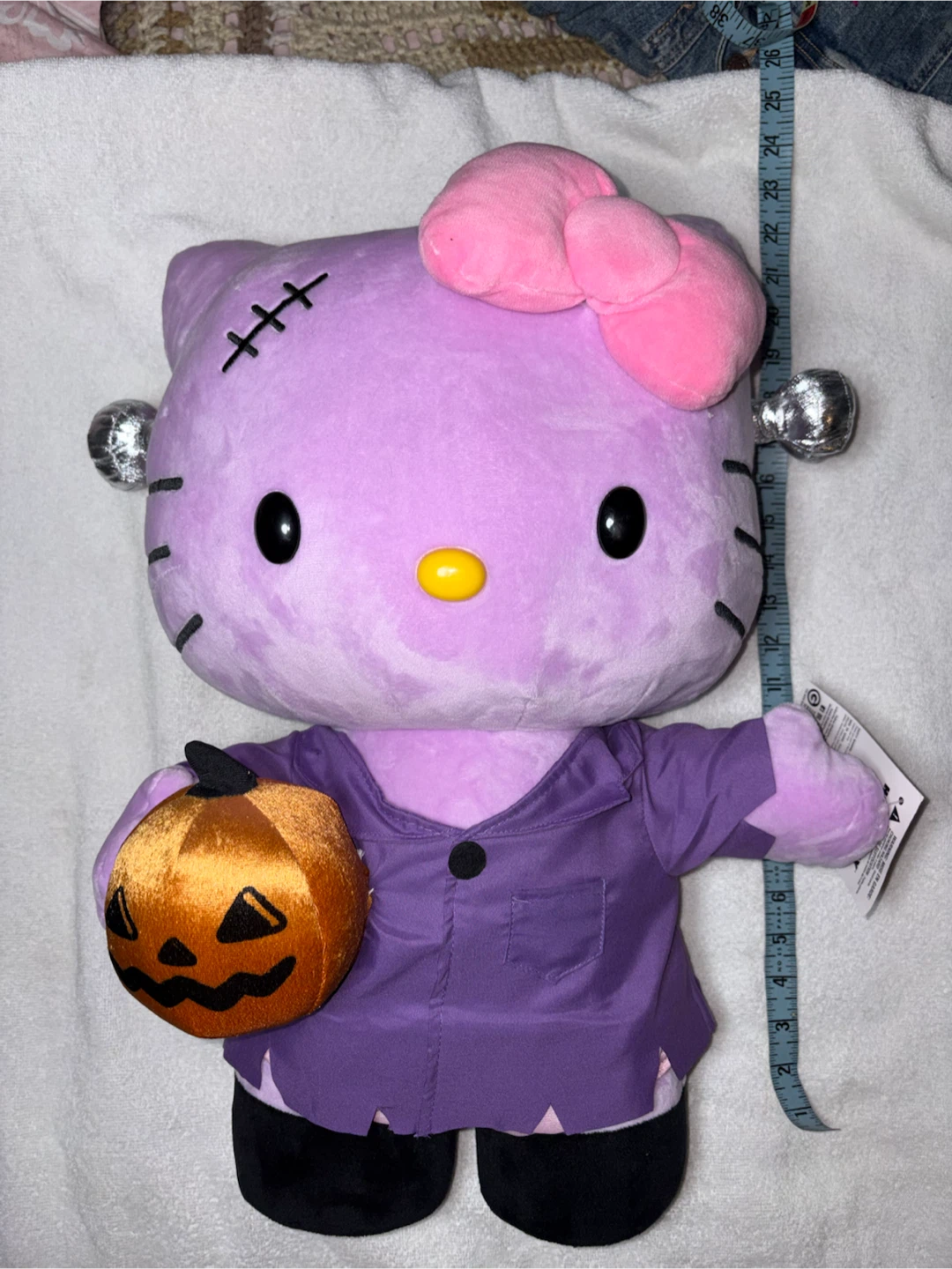 Hello Kitty Halloween Greeter Plush