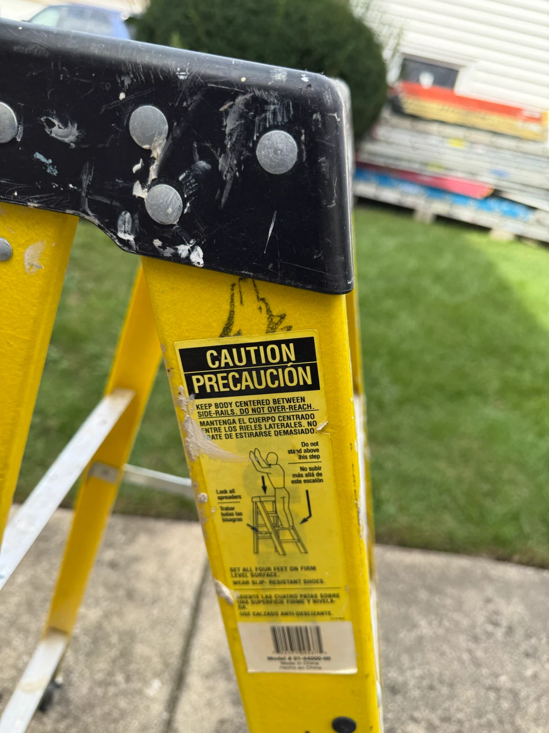 Husky 4' ft Type I Step Ladder. $35.00 or best offer. - photo 3