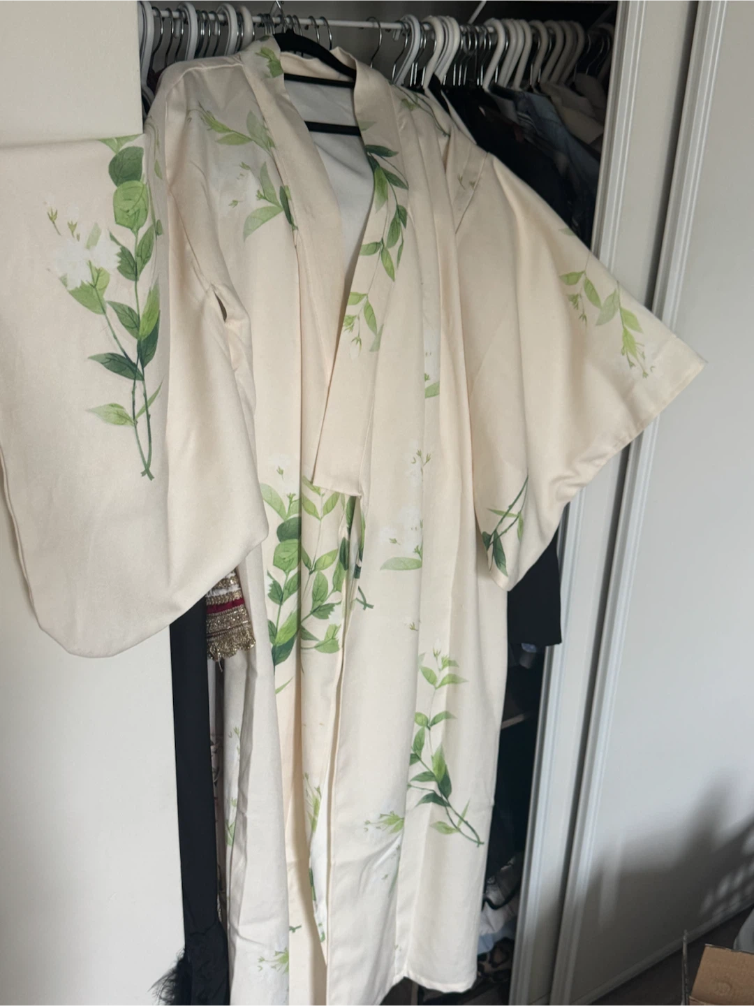Floral Cream Kimono Robe