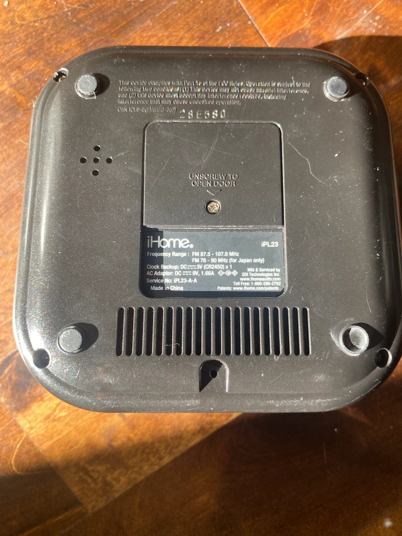 iHome iPL23 Alarm Clock Radio - photo 2