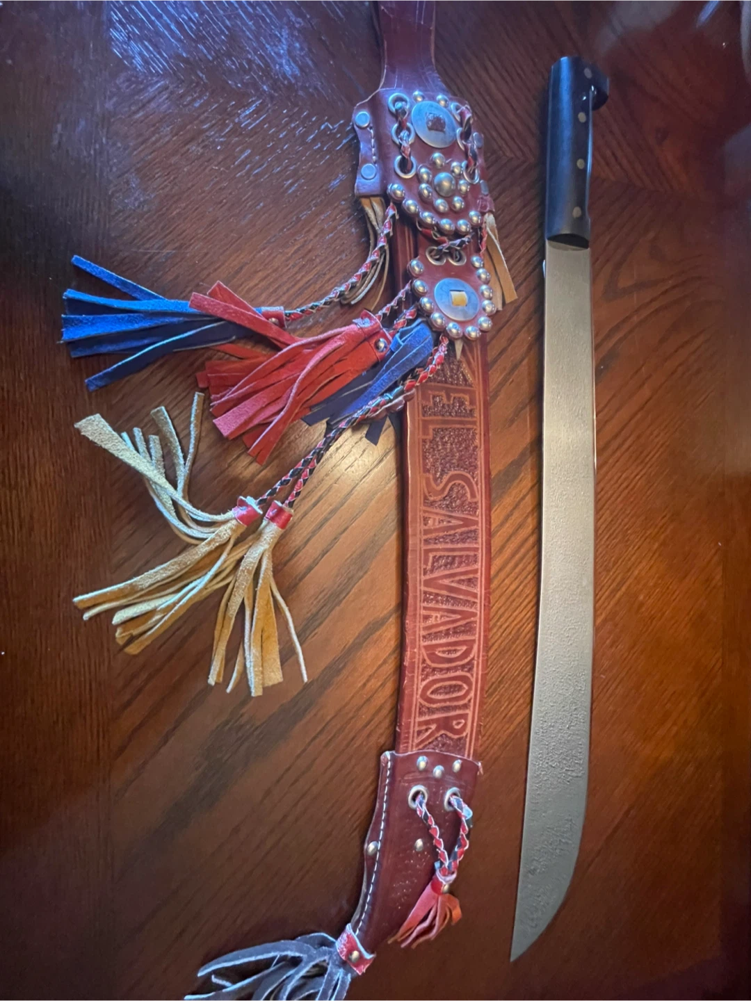 El Salvador Machete with Ornate Leather Sheath - photo 2