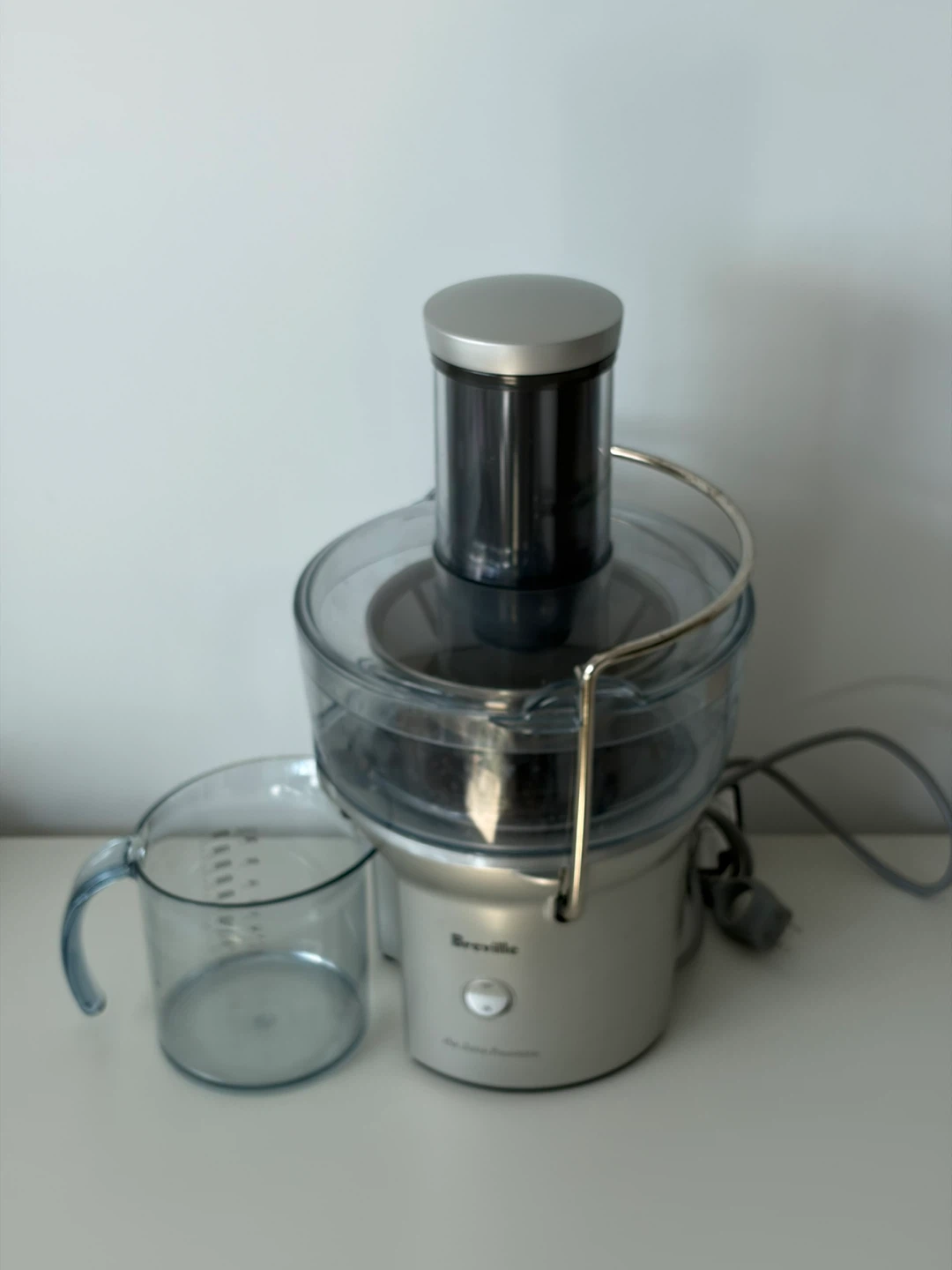 Breville the Juice Fountain Compact Juicer (BJE200XL)