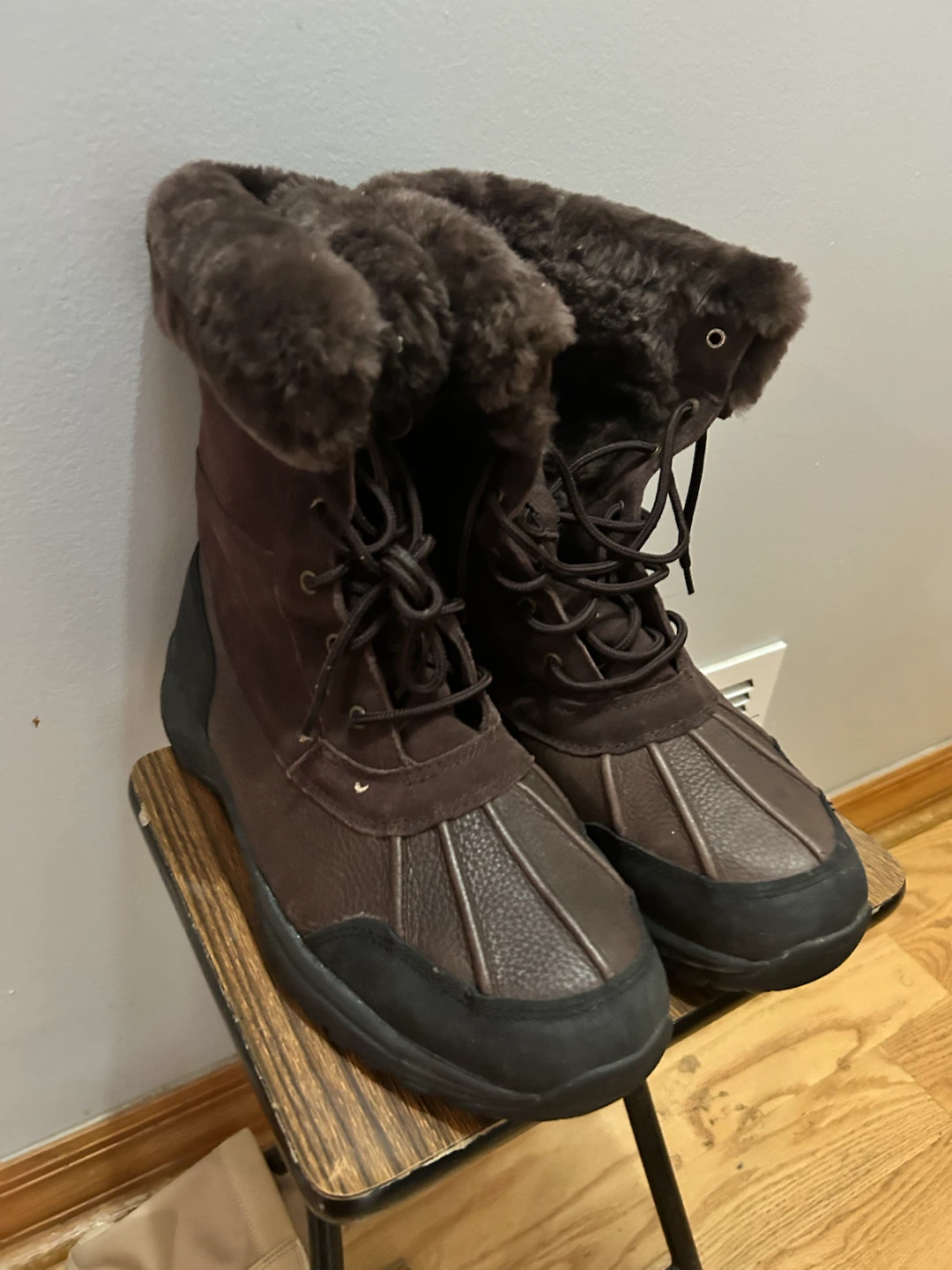 Bearpaw Stowe Men's Boots Size 11