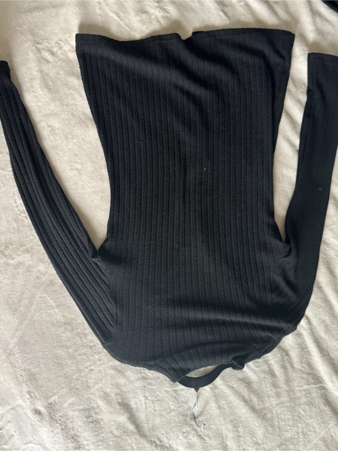 Black Long-Sleeved Ribbed sweater - photo 2