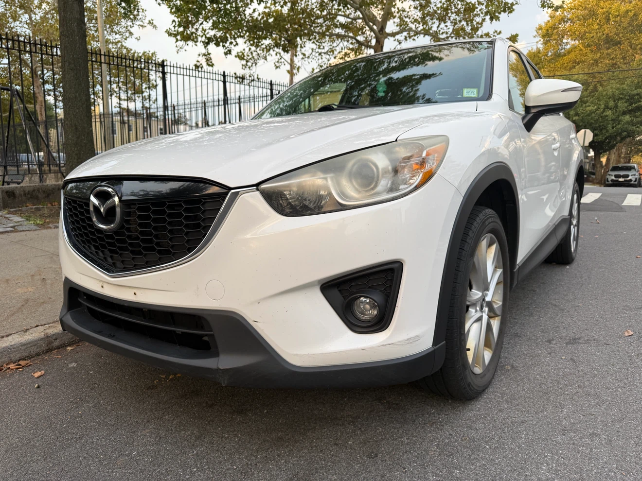 2015 White Mazda CX-5 AWD