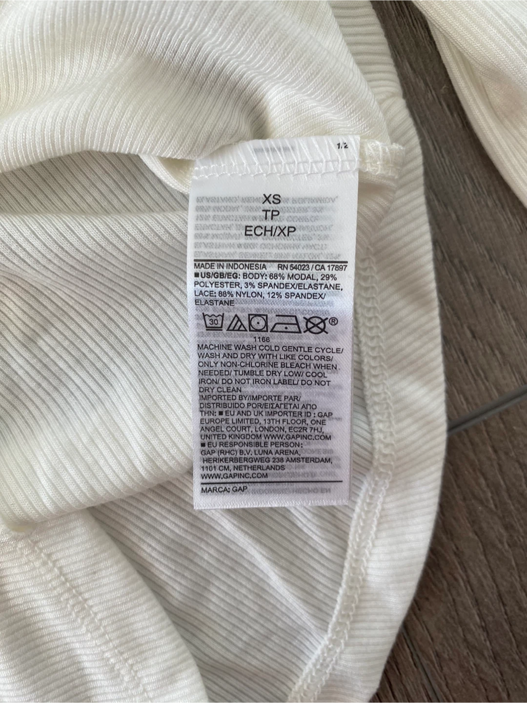 Gap modal lace-trim long sleeve top - photo 4