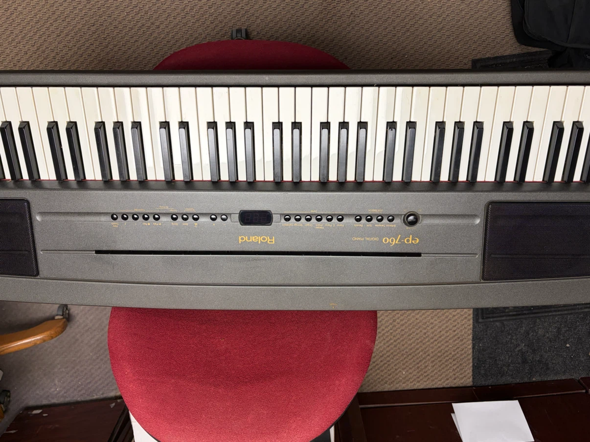 Roland ep-760 Digital Piano - photo 2
