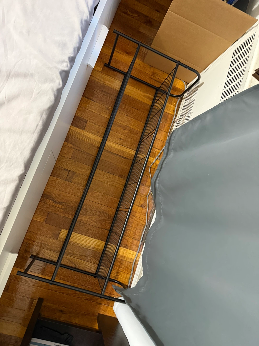 Metal Wire Shoe Rack - photo 2