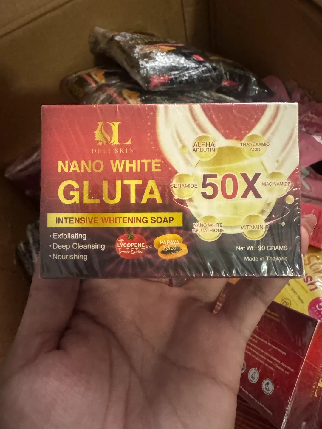 Deli Skin Nano White Gluta 50X Soap