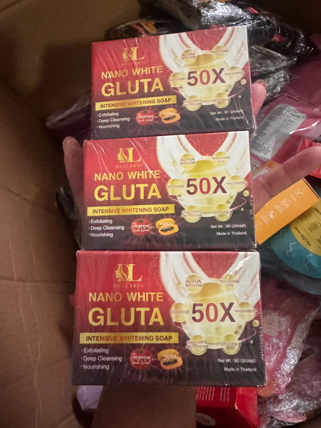 Deli Skin Nano White Gluta 50X Soap - photo 3