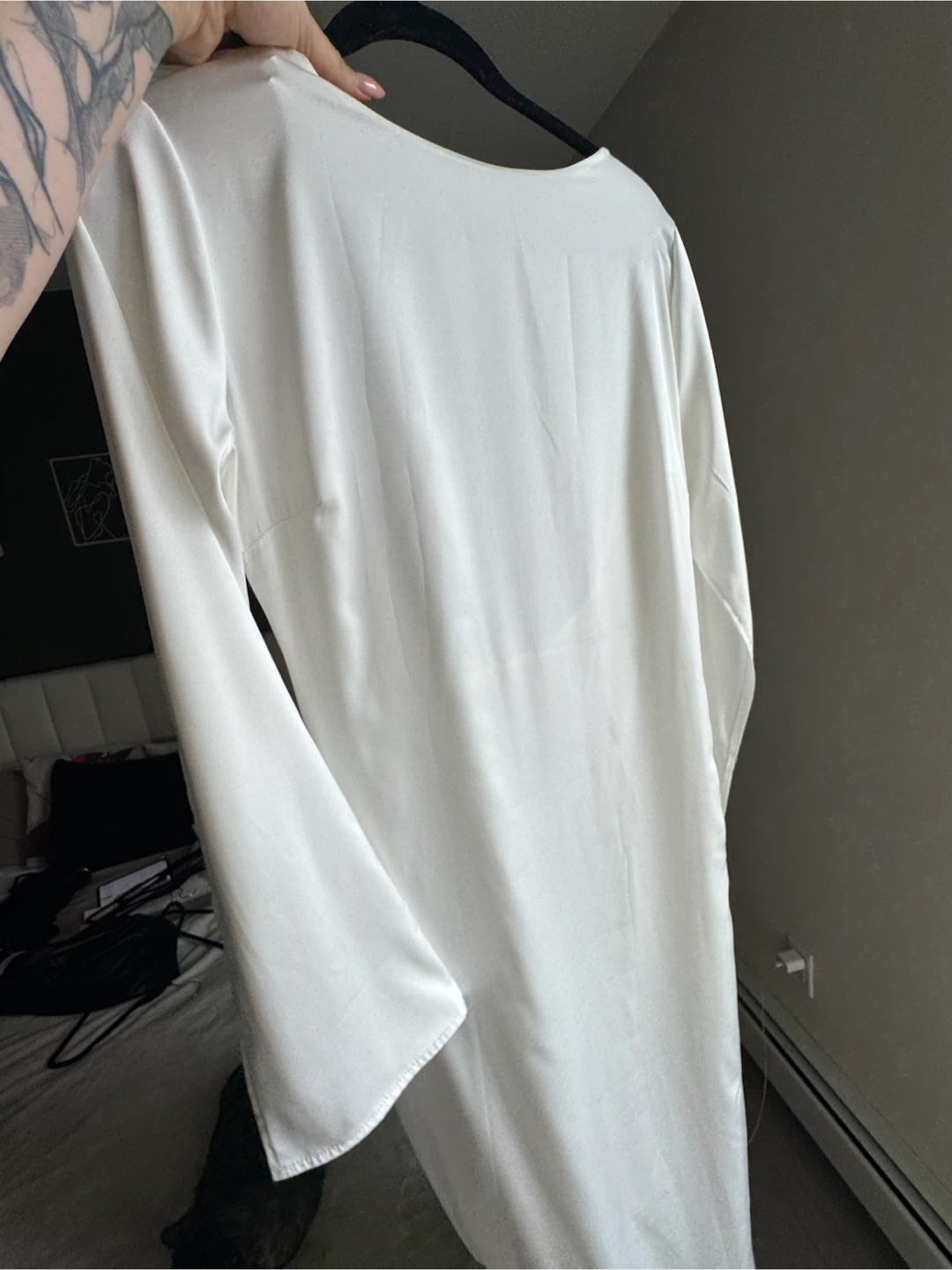 White Satin Cowl Back Long Sleeve Dress - photo 3