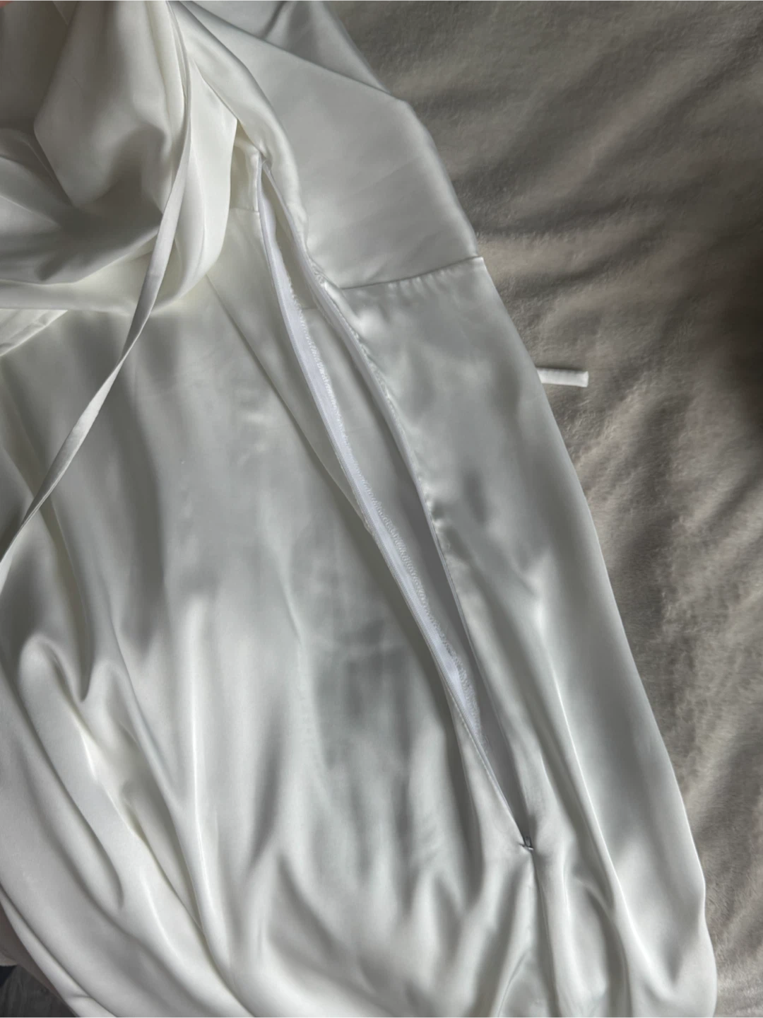 White Satin Cowl Back Long Sleeve Dress - photo 4