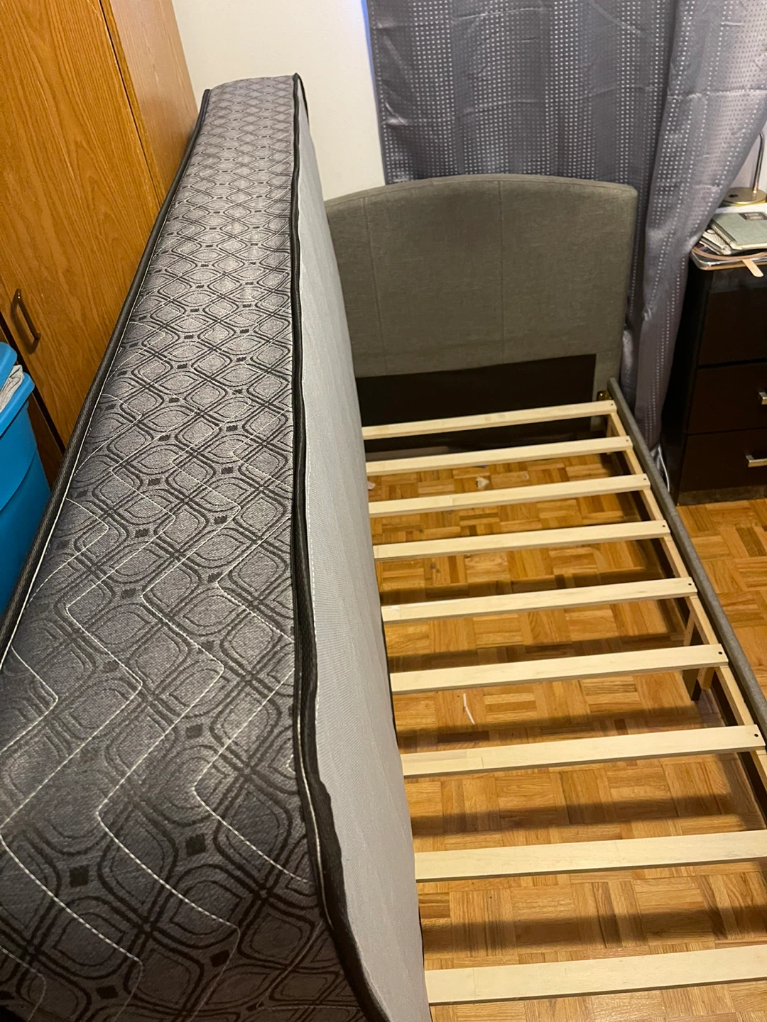 Single bed frame with bamboo mattress - photo 2