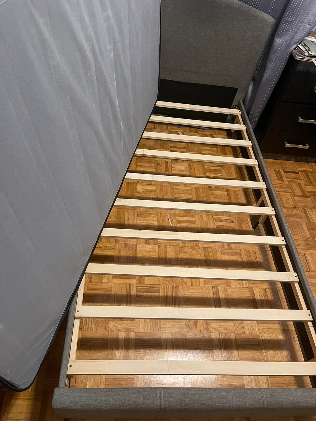 Single bed frame with bamboo mattress - photo 4