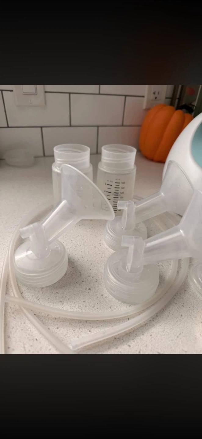 Spectra S1 Breast Pump with Accessories - photo 2
