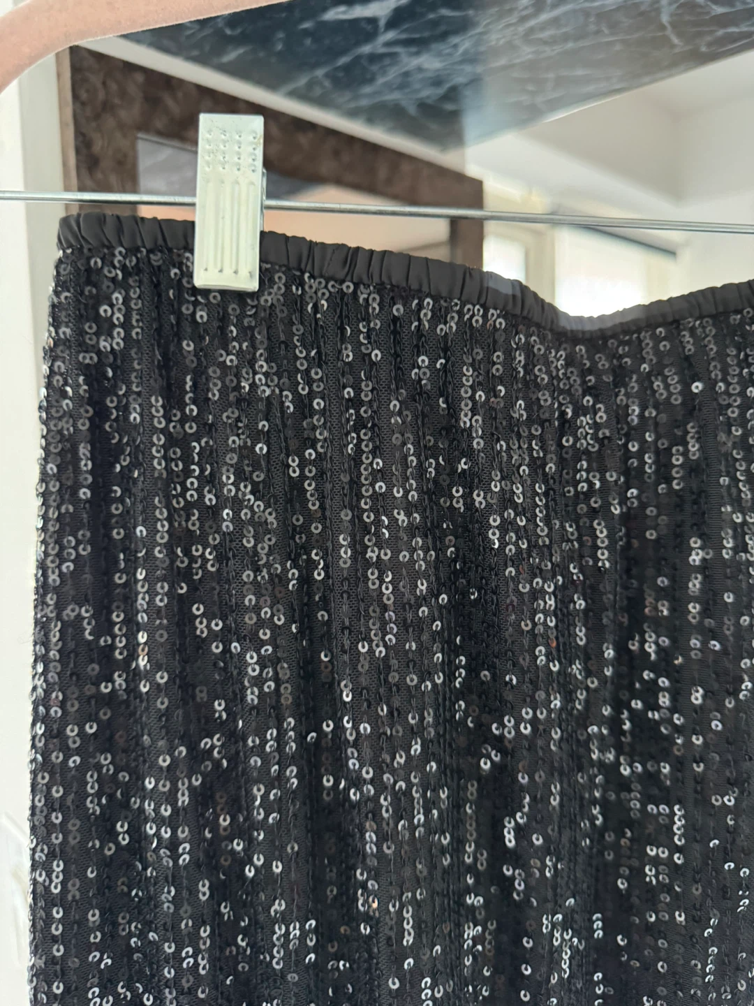Black sequin skirt - photo 3