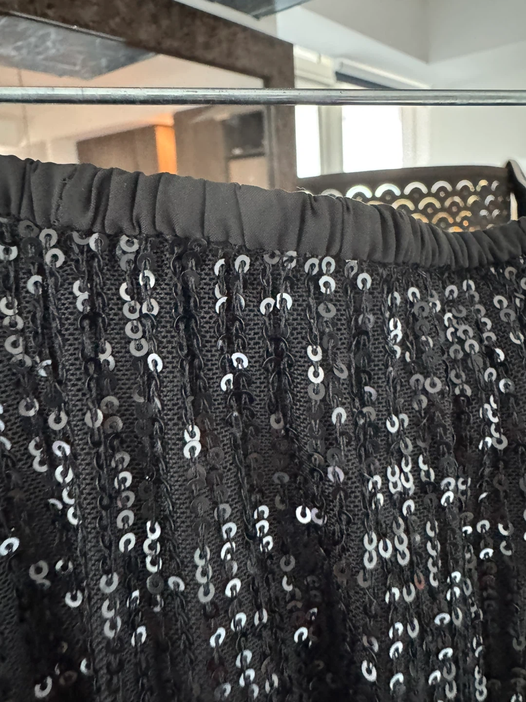 Black sequin skirt - photo 4
