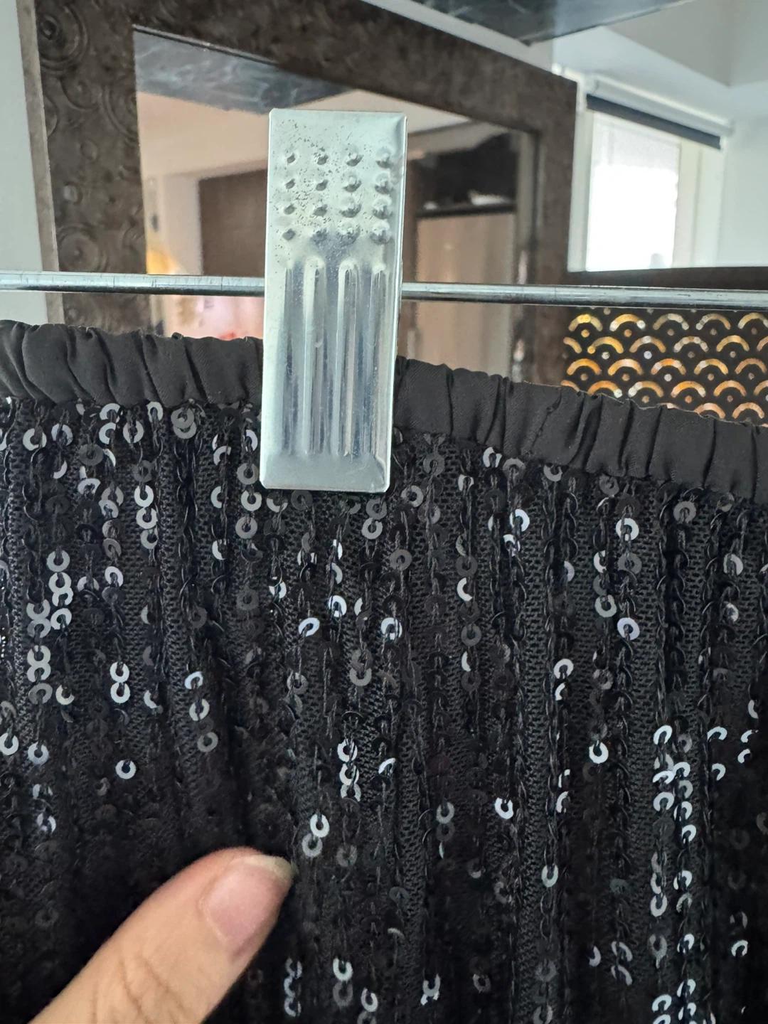 Black sequin skirt - photo 5