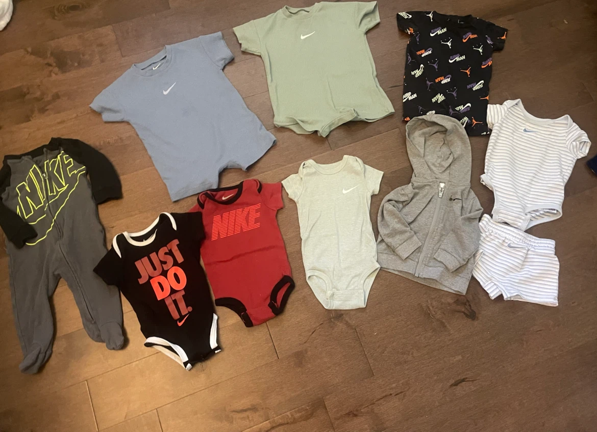 Lot of 10 Nike Infant Clothing Pieces