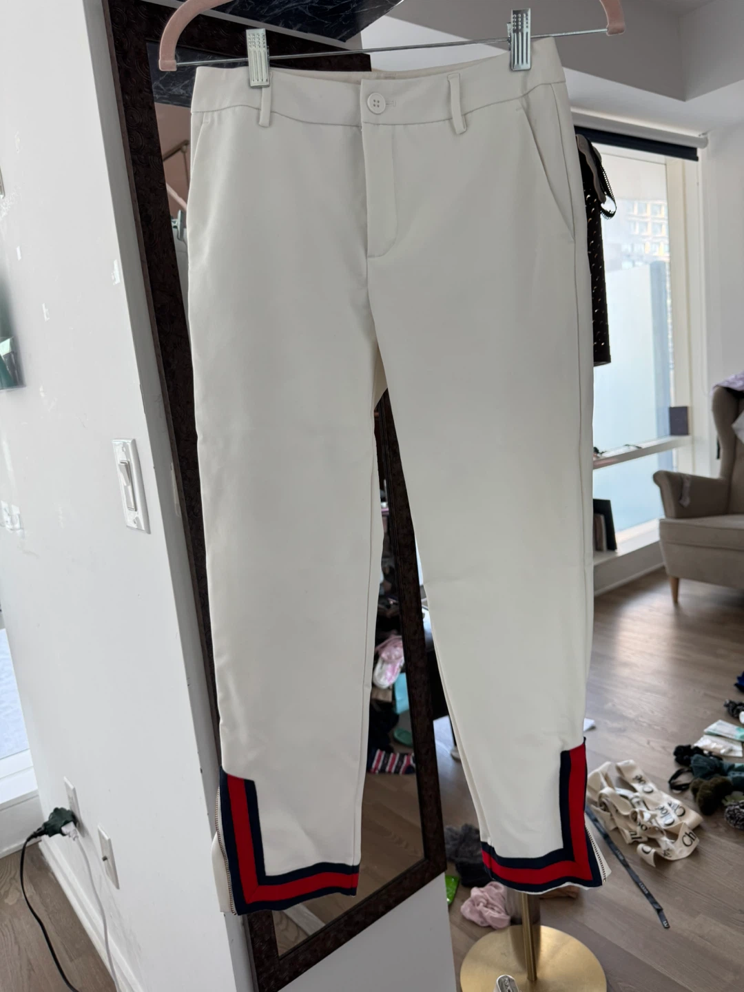 Gucci styling White Cropped Trousers with Side Stripe - photo 3