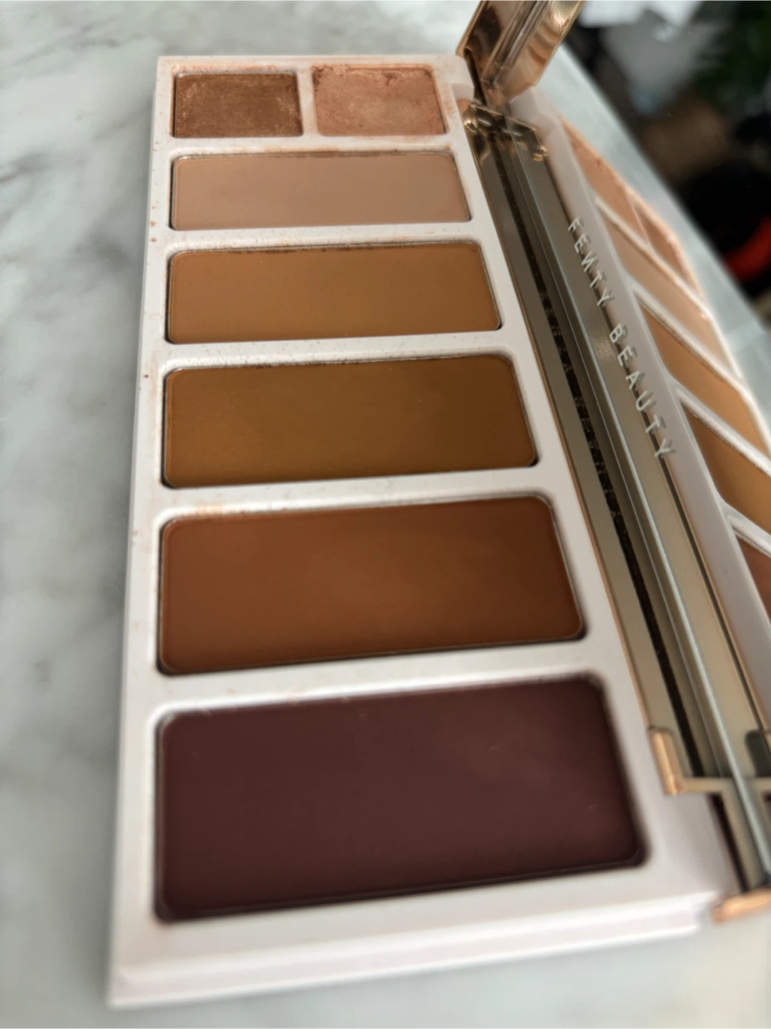 Fenty Beauty Eyeshadow Palette