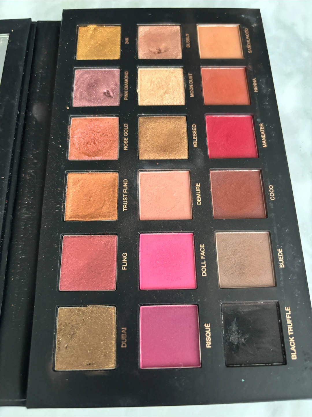 Huda Beauty Rose Gold Remastered Eyeshadow Palette - photo 2
