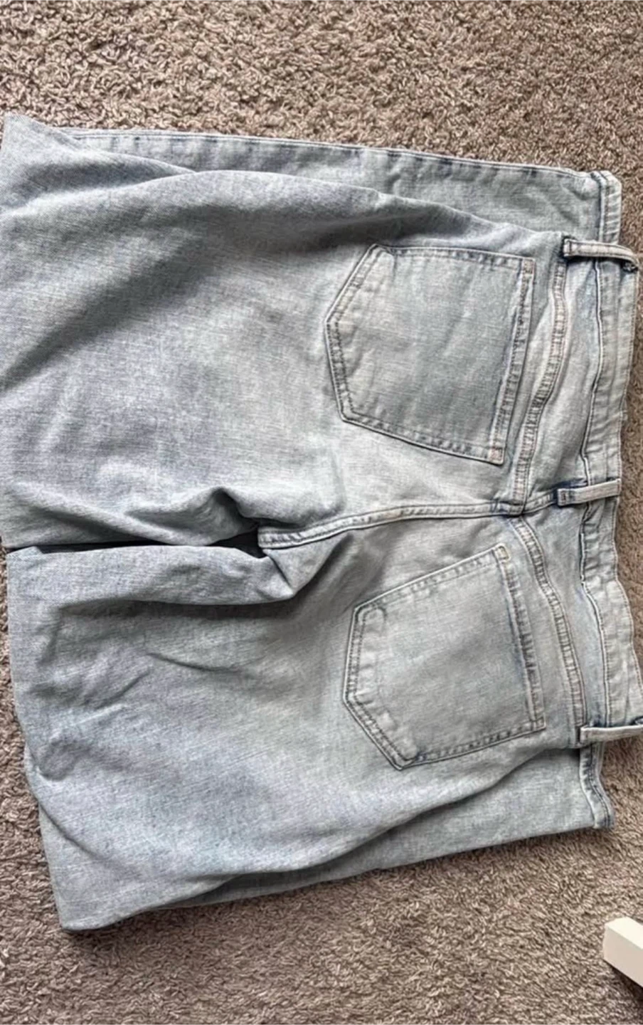 Old Navy Light Wash Jeans - 10 - photo 3