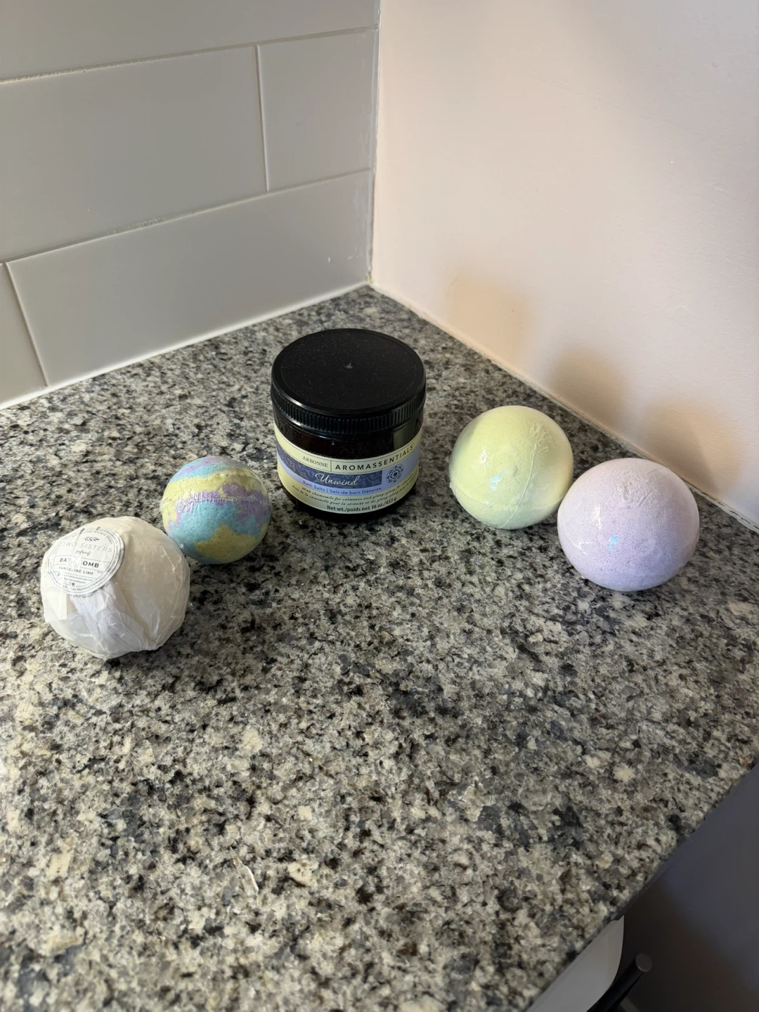 Bath Bombs + salt