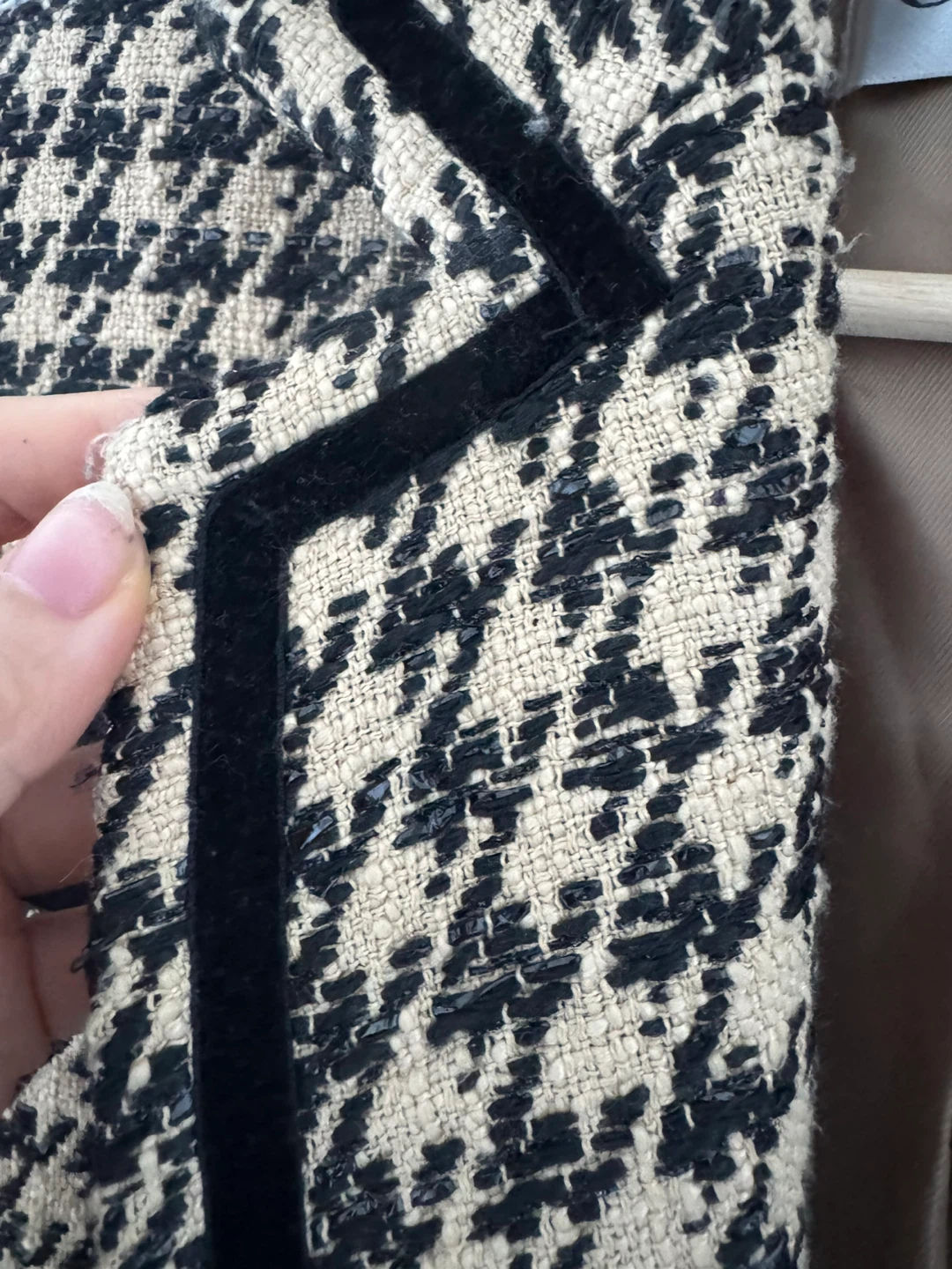 Christian Dior Houndstooth Tweed Blazer - photo 3