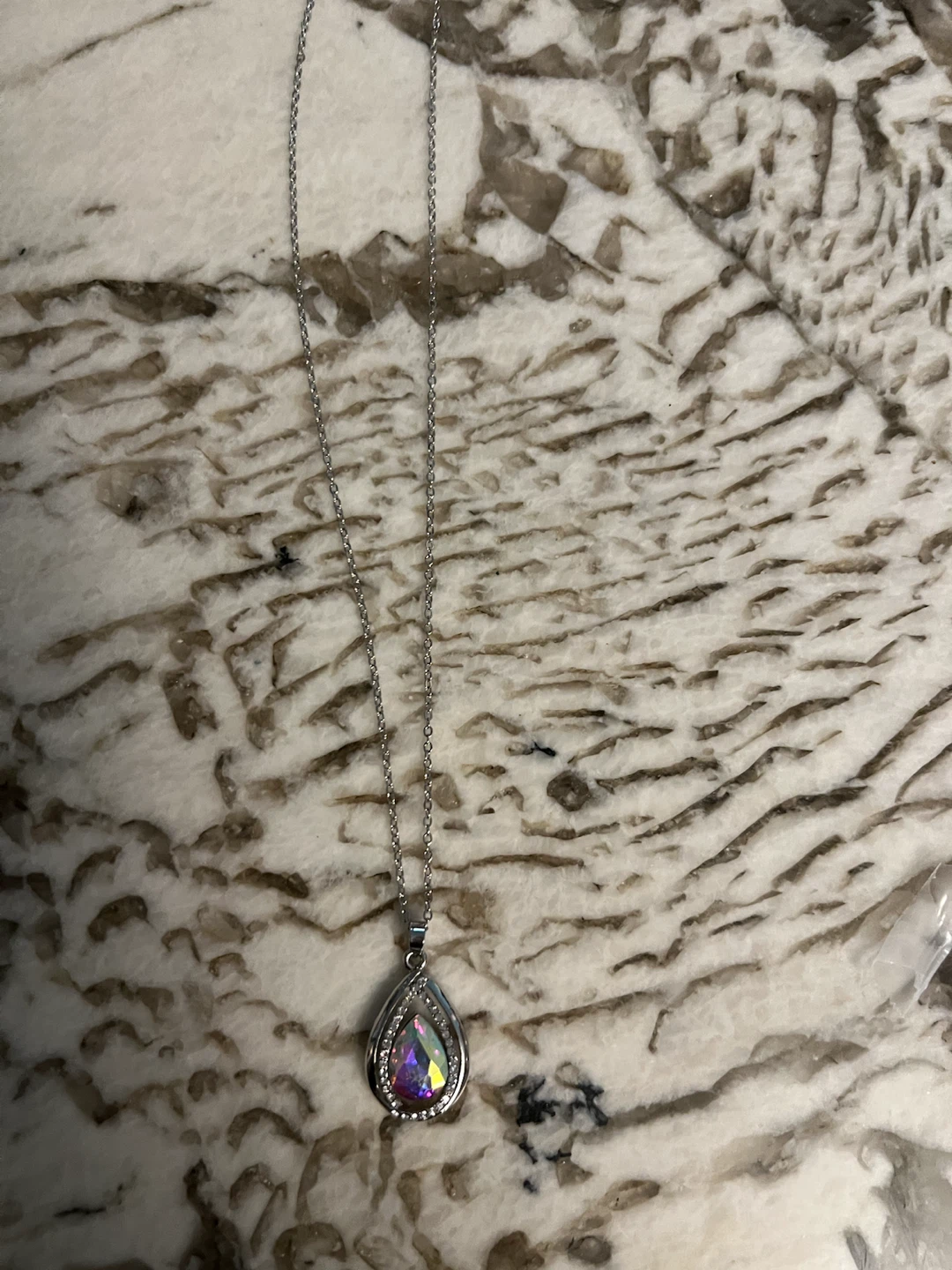 Teardrop Crystal Pendant Necklace - photo 2