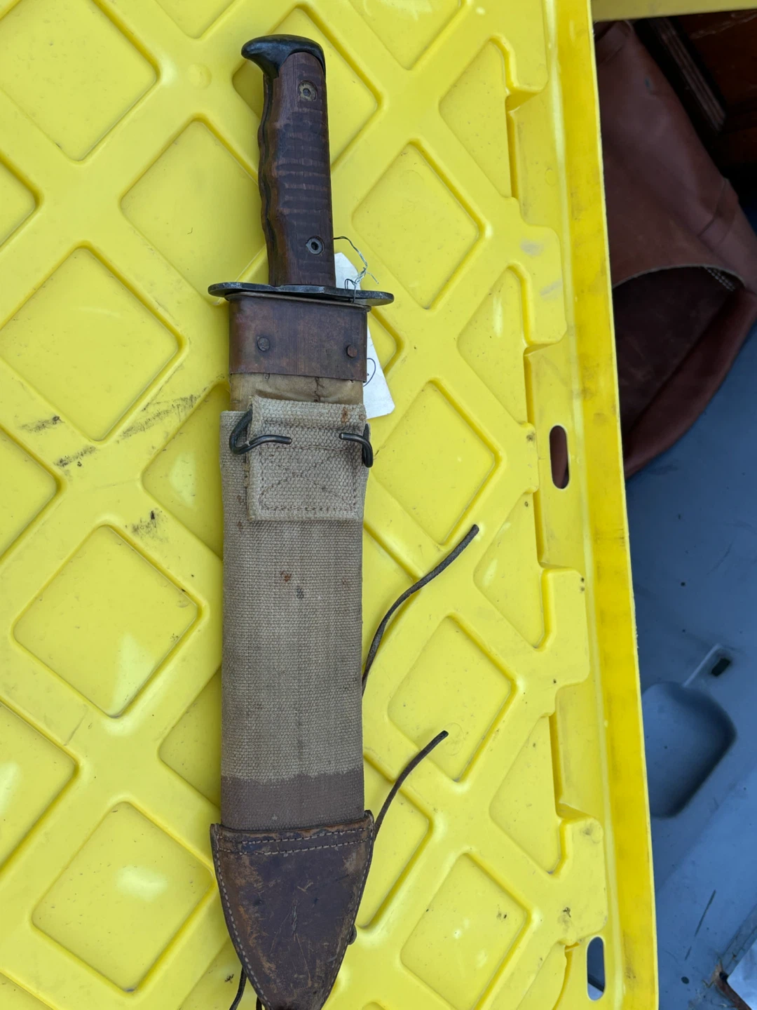 1917 Bolo Knife with Sheath - photo 2