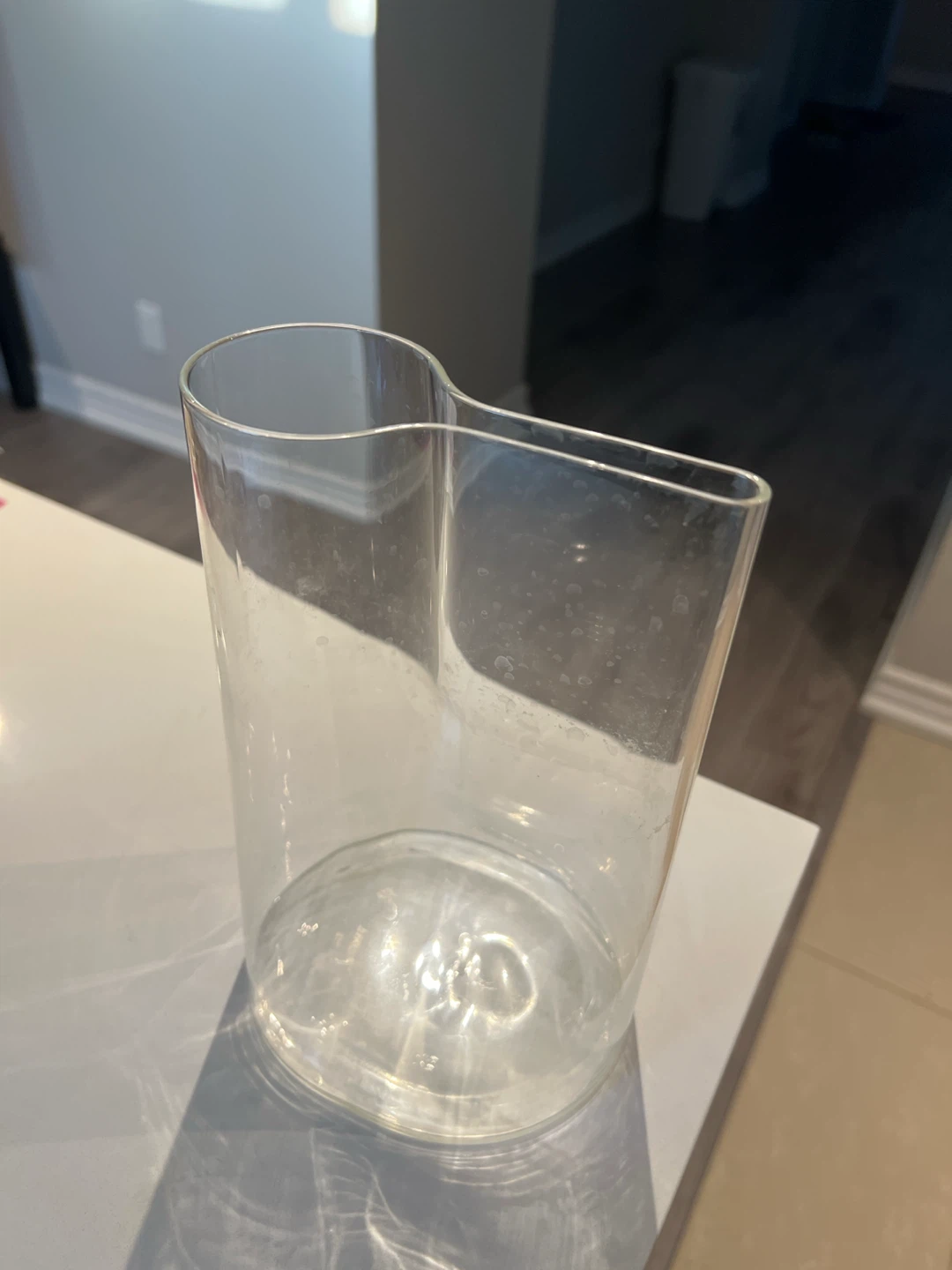 Kitchenware Bundle: Water Bottle, Glass Vase, and Cups - photo 4