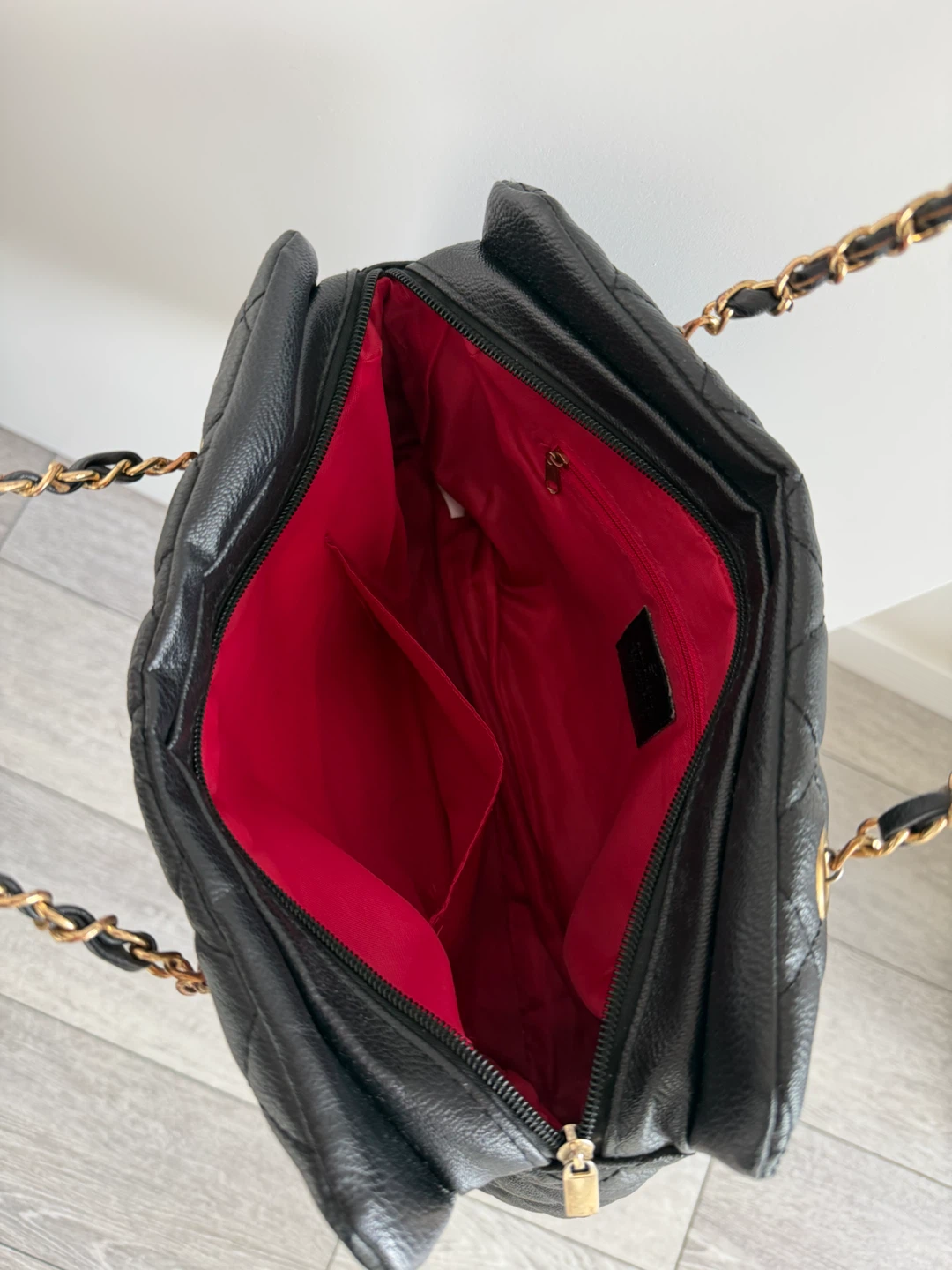 Black Quilted Shoulder Bag - photo 2