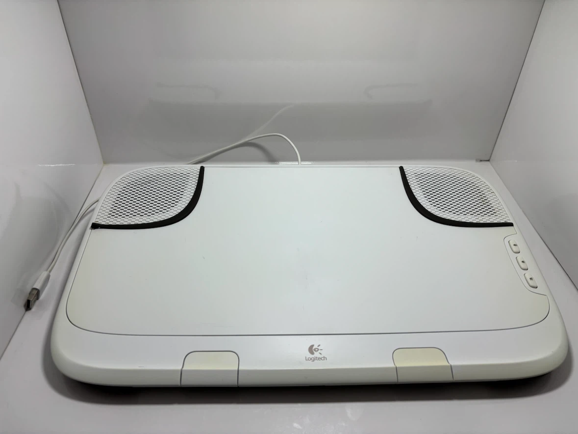 Logitech Speaker Lapdesk N550