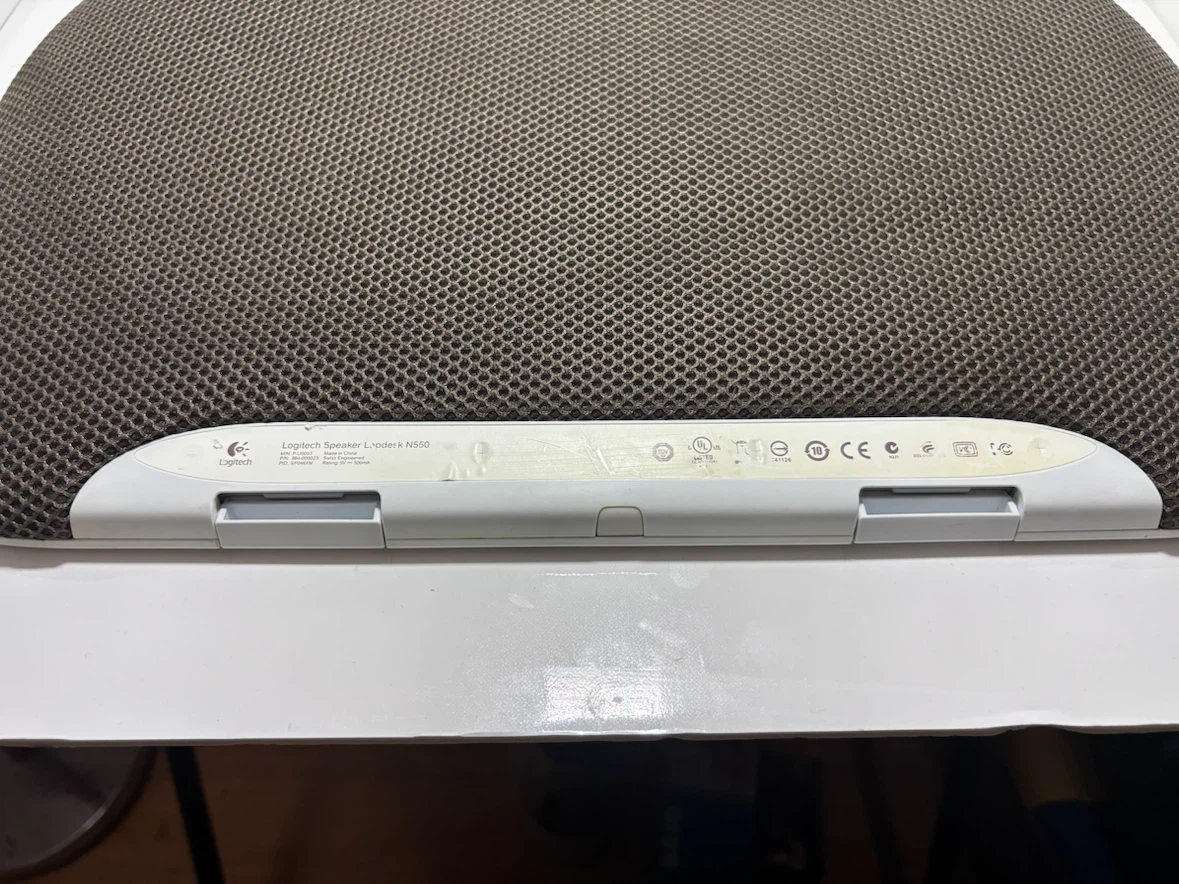 Logitech Speaker Lapdesk N550 - photo 3