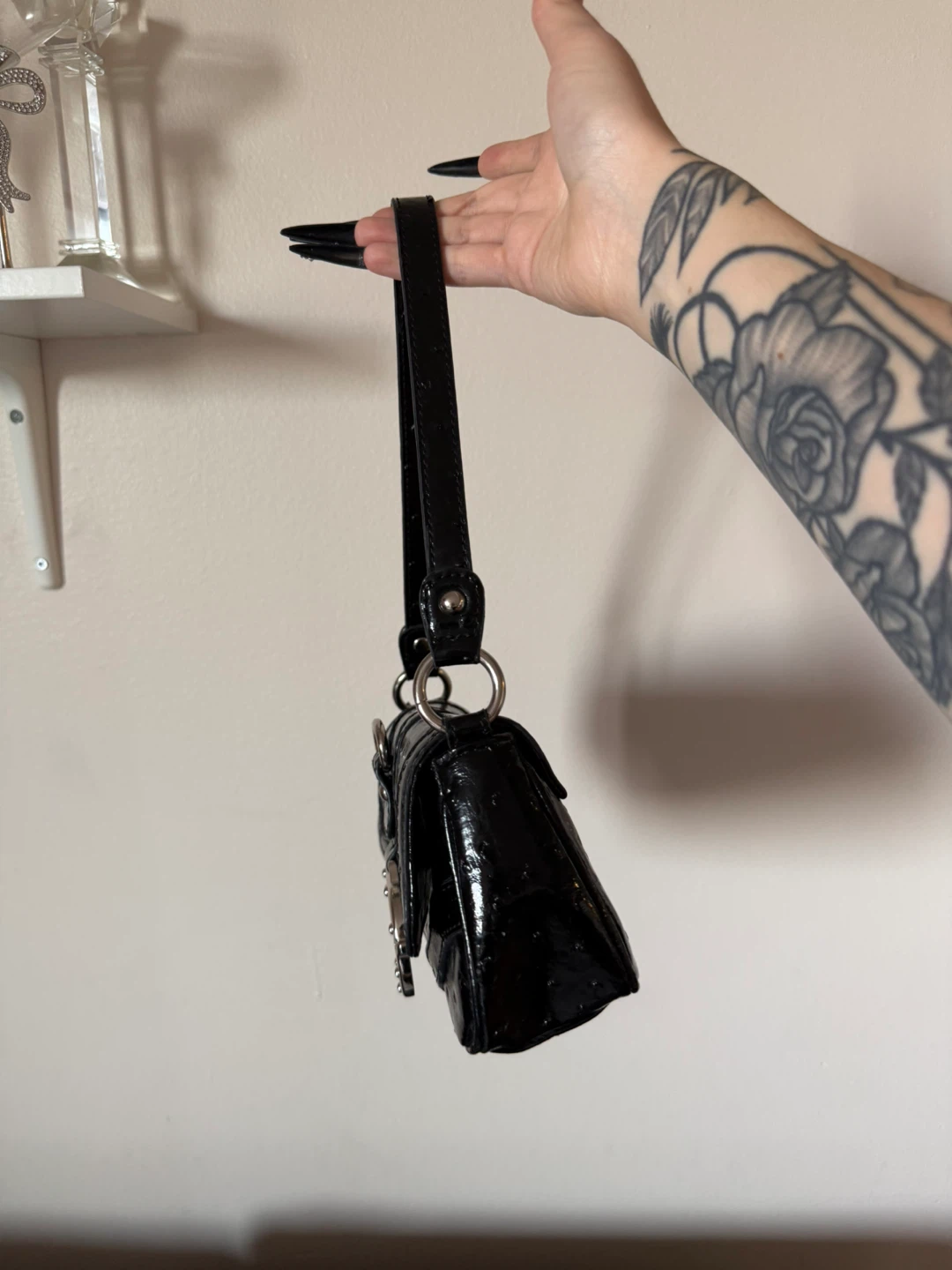 Guess Vintage Black Ostrich-Effect Shoulder Bag - photo 4