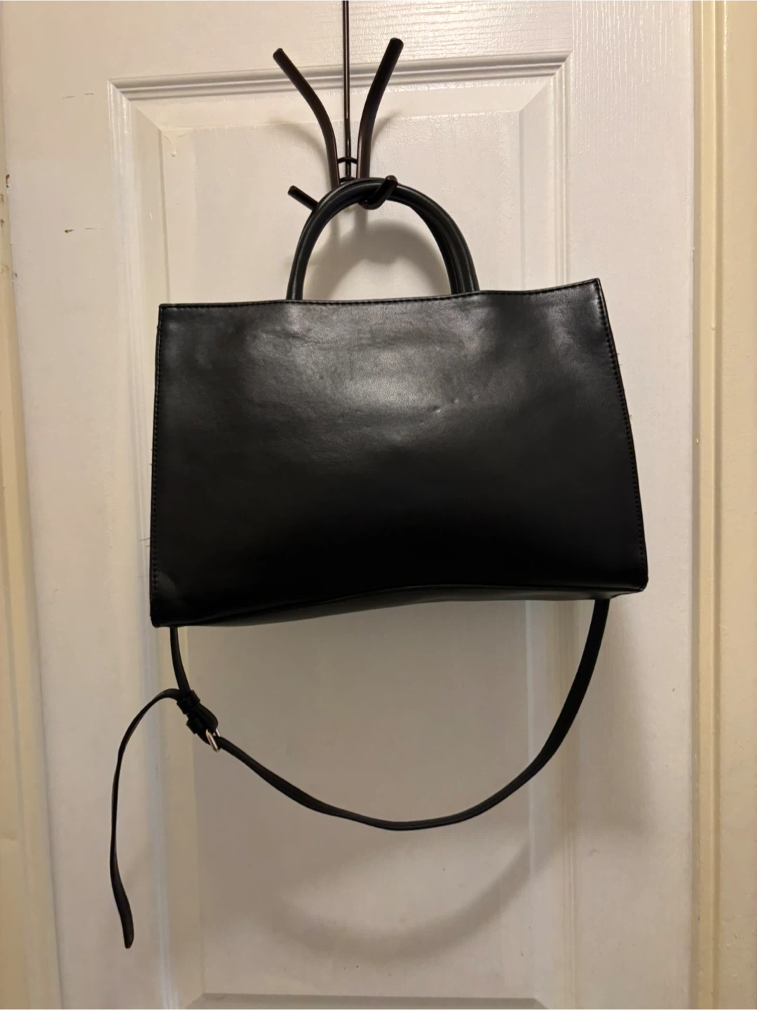 Guess Black Quilted Satchel Handbag - photo 2