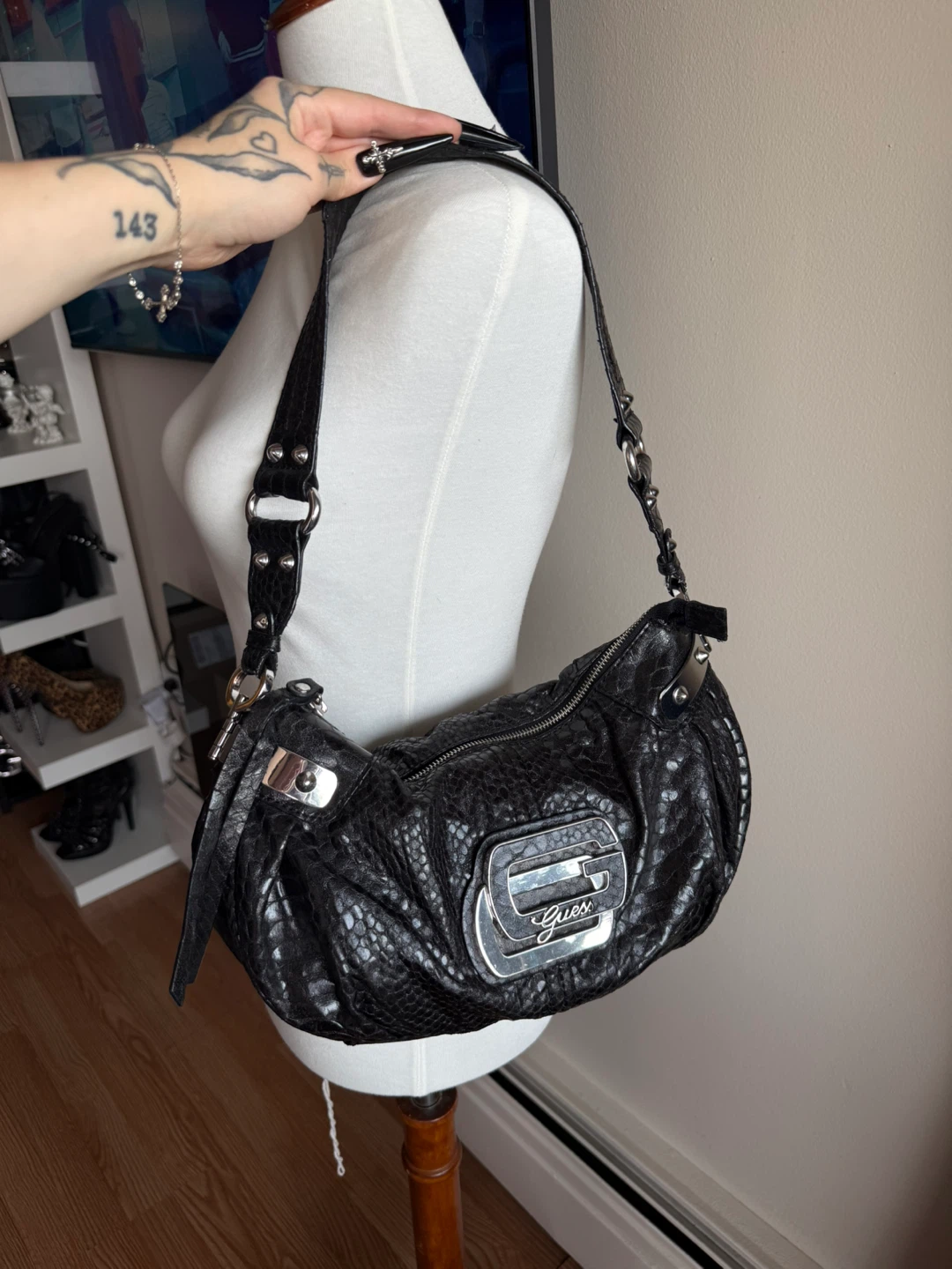 Guess Black Textured Shoulder Bag