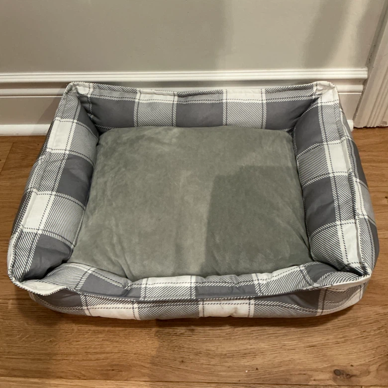 Cat Beds - Like New - photo 2