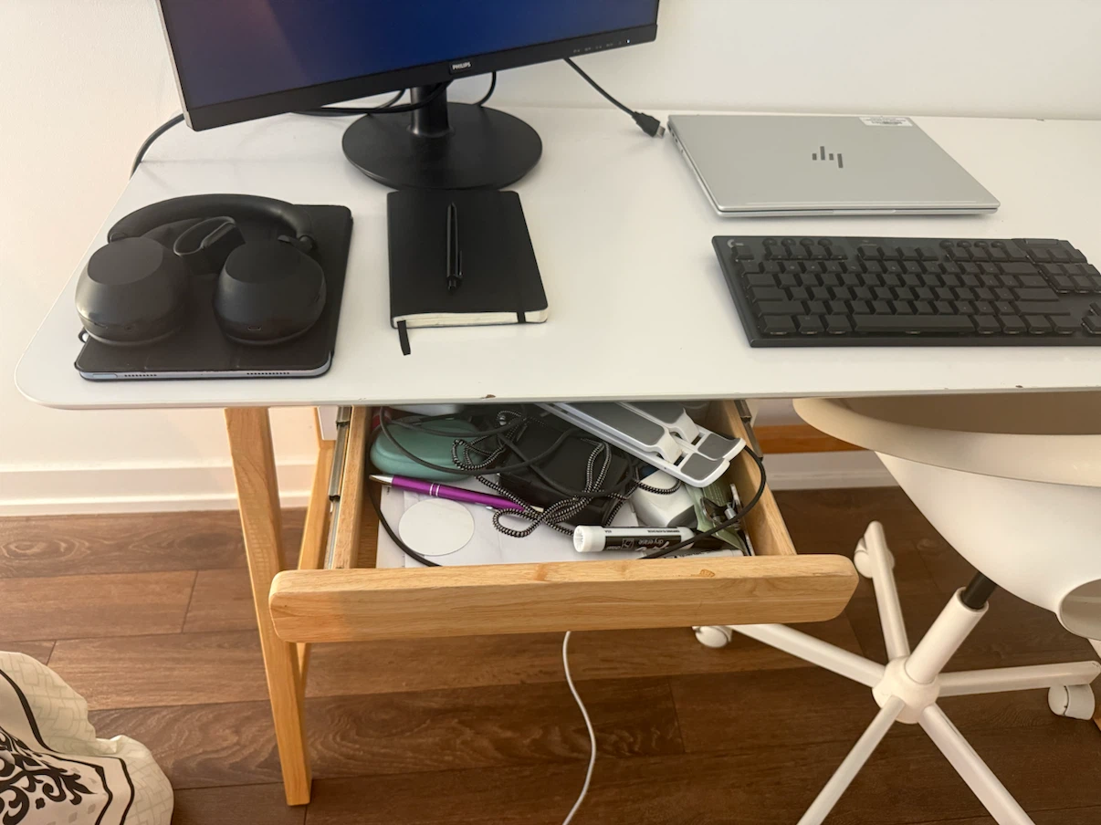Modern Grey & Natural Wood Desk + Ergonomic Office Chair - photo 4