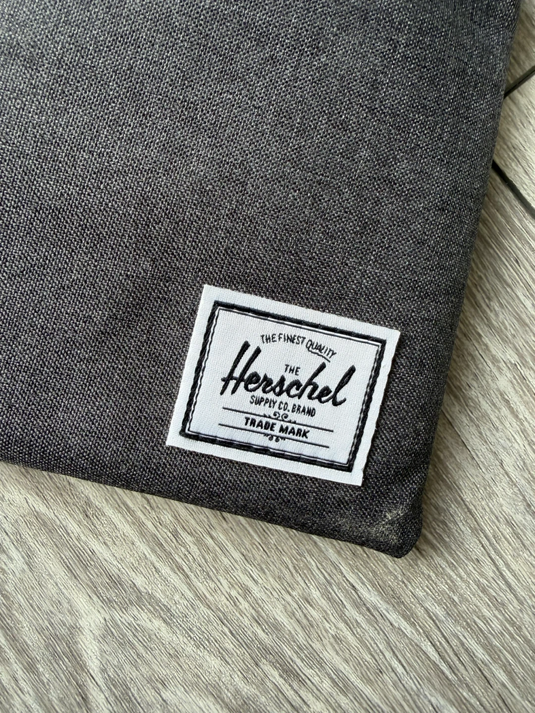 Herschel Supply Co. Zip Pouch - photo 2