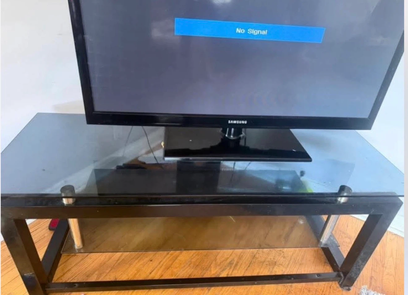 Samsung  42 inch Tv with Black Glass TV Stand