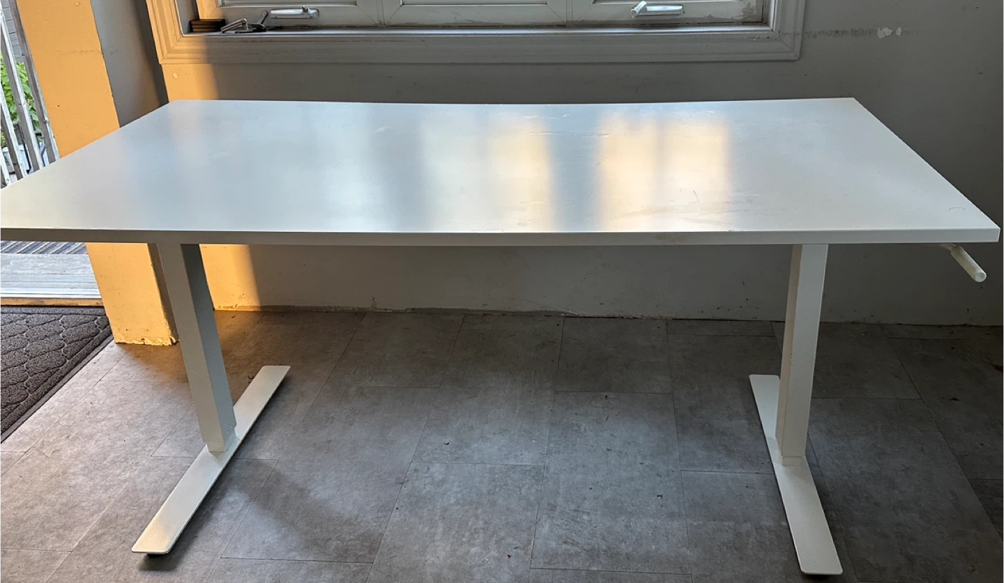 IKEA TROTTEN sit-stand desk