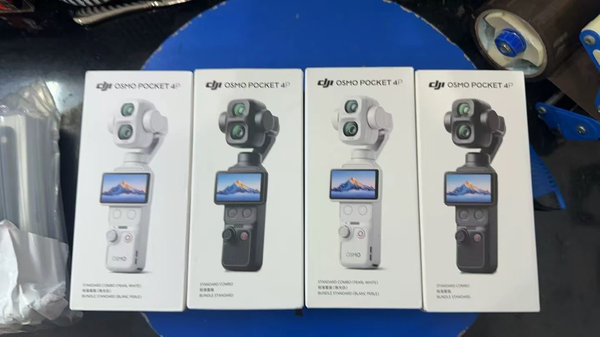DJI Osmo Pocket 4P black and white pearl