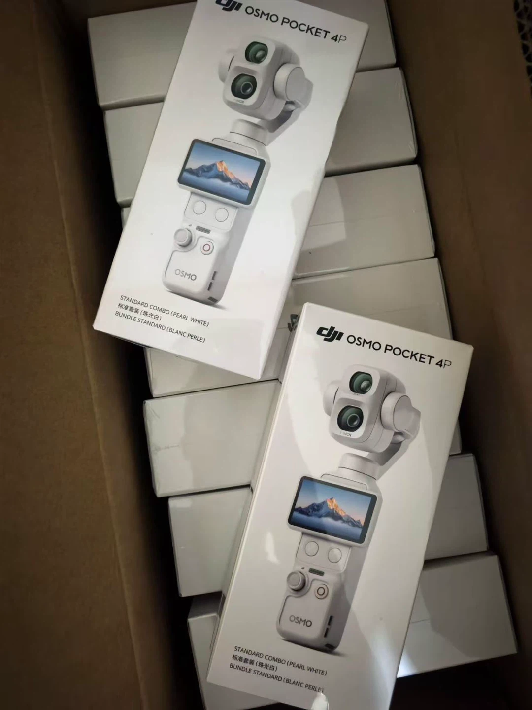 DJI Osmo Pocket 4P black and white pearl - photo 2