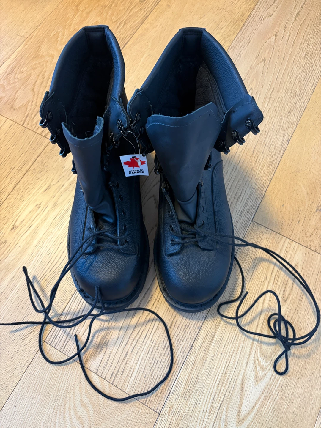 NEW CSA Safety Boots Men’s 11 GoreTex Steel Tow & Plate - photo 2
