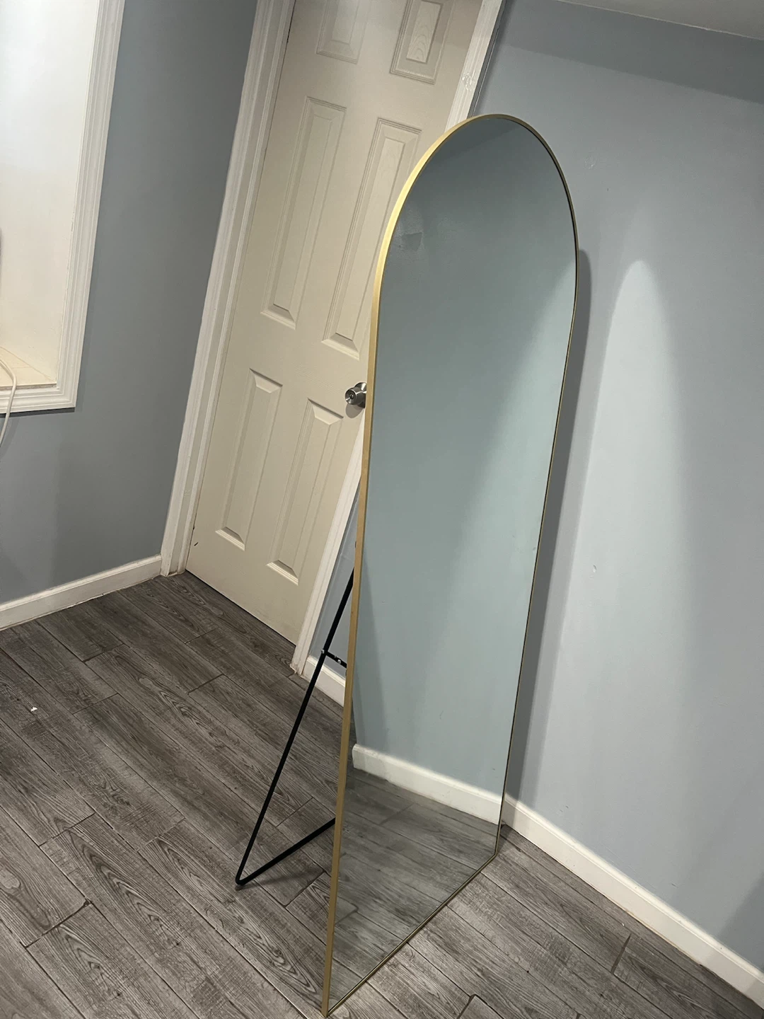 Arched Floor Mirror with Gold Frame - photo 3