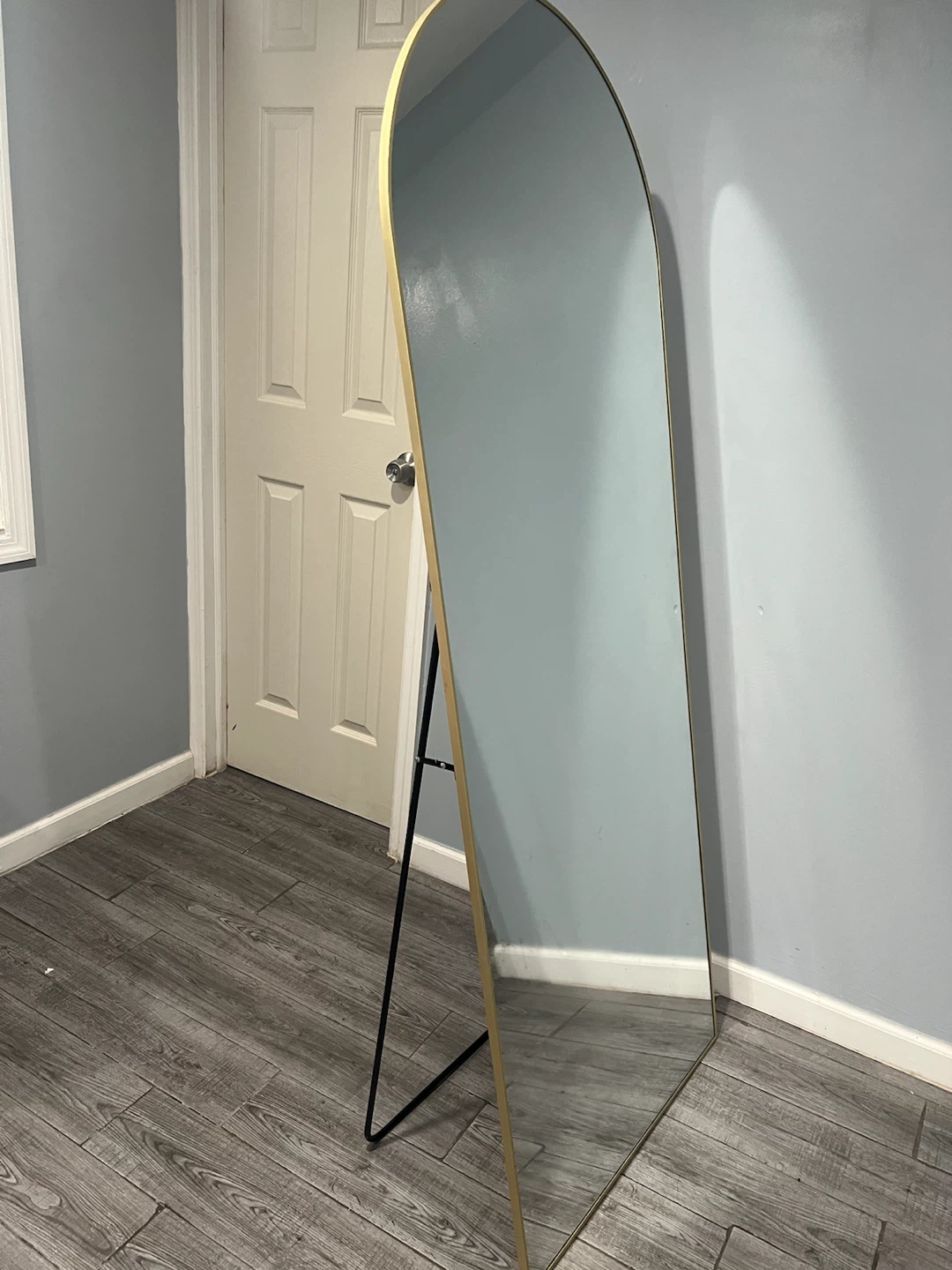 Arched Floor Mirror with Gold Frame - photo 5